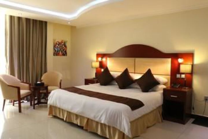 Room 18 of 47