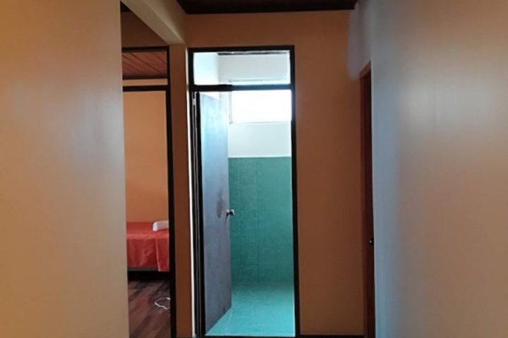 Room 12 of 18