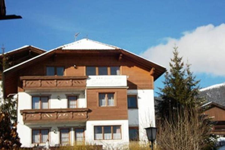 HOTEL GARNI SONNENHEIM