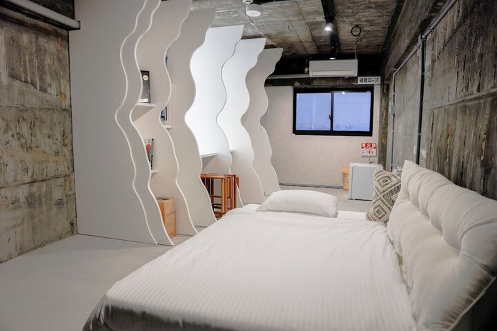 Room 5 of 31