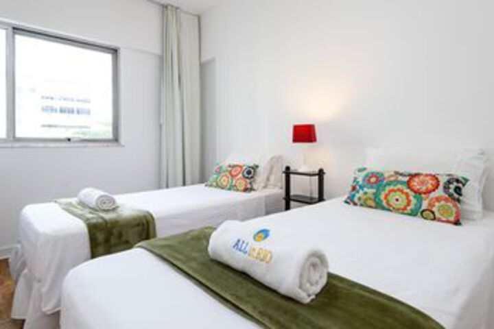 Room 9 of 27