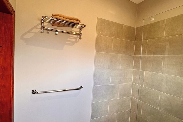 Room 10 of 22