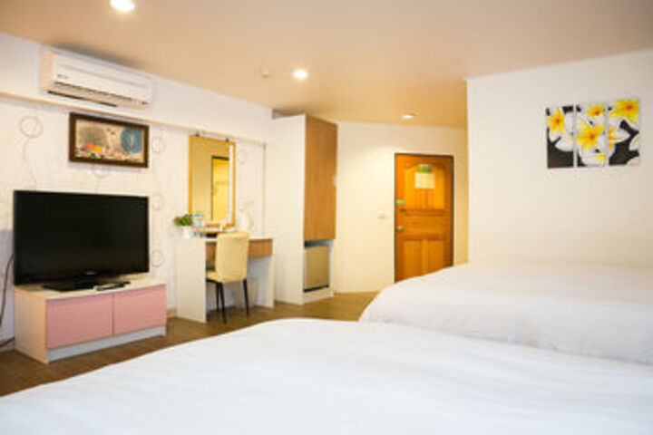 Room 20 of 49