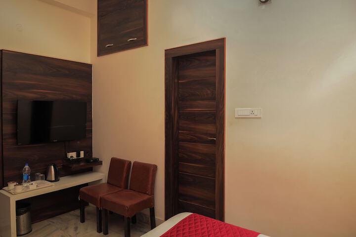 Room 36 of 94
