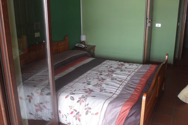 Room 5 of 20