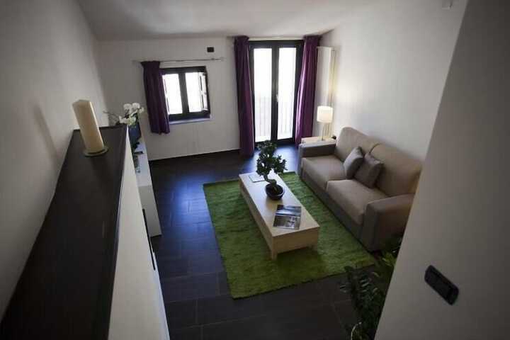 Room 16 of 33