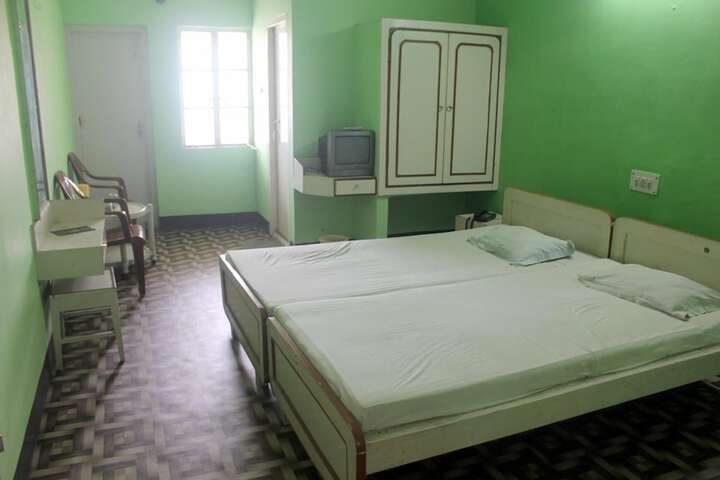 Room 9 of 65