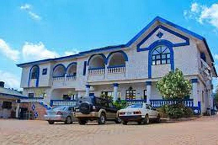 Akiavic Blue Roof Hotel