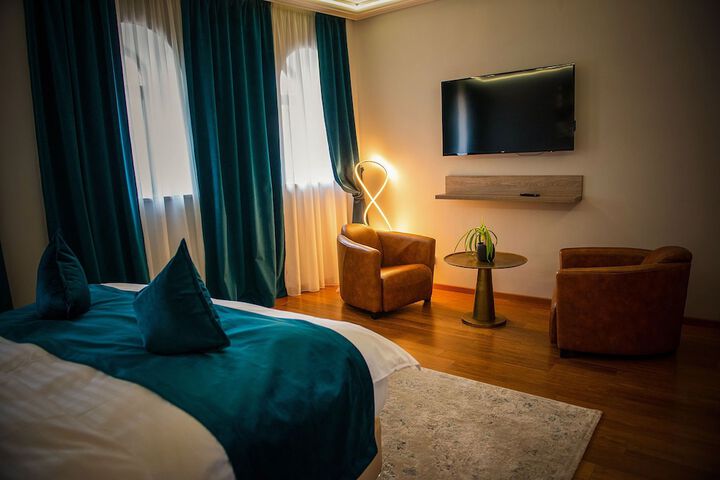 Room 57 of 108