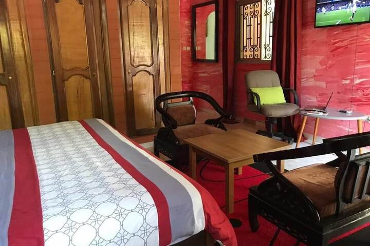Room 27 of 41