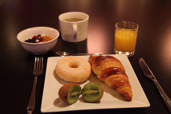Breakfast/Coffee Service 27 of 53