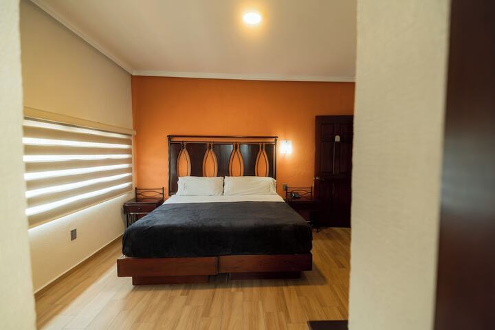 Room 53 of 102