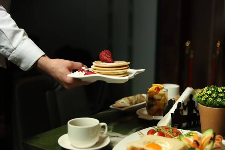 Breakfast/Coffee Service 15 of 31