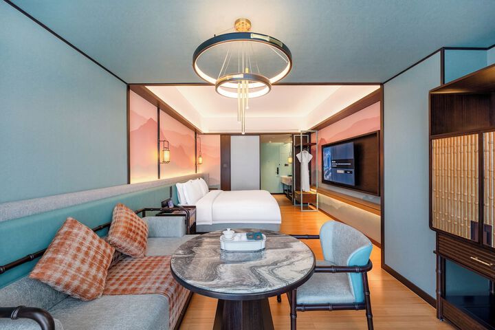 Room 5 of 49