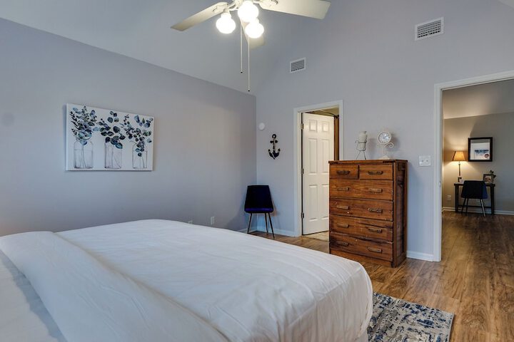 Room 8 of 55