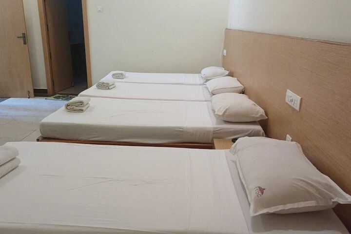 Room 35 of 95