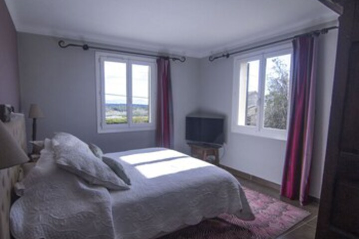 Room 17 of 22