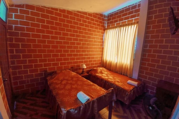 Room 3 of 19