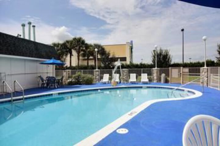 Pool 35 of 42