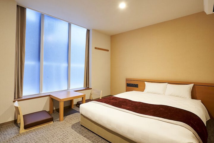 Room 7 of 39