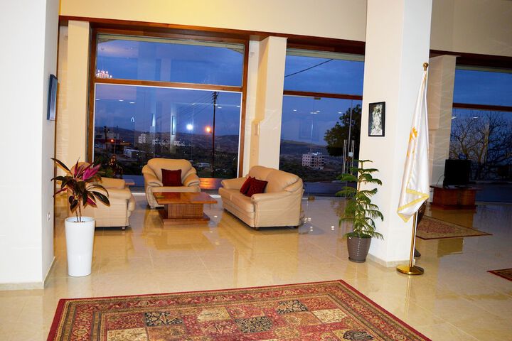 Hotel Interior 17 of 107