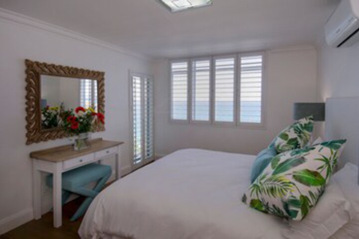 Room 9 of 25
