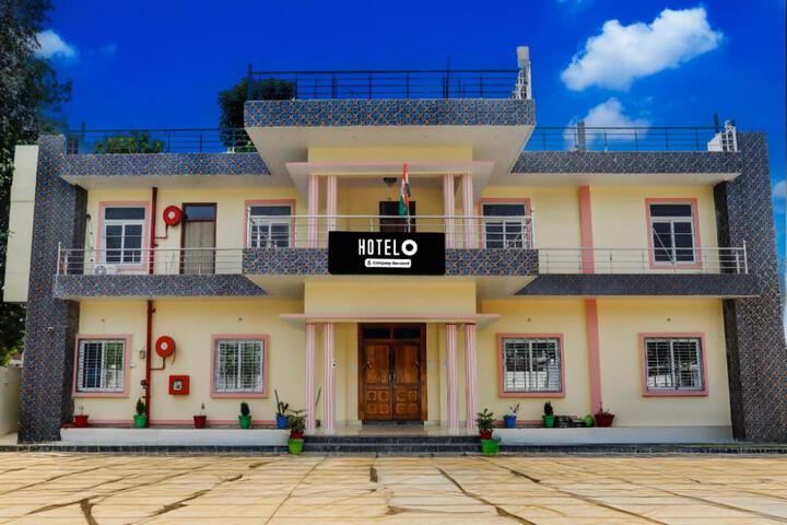 Hotel O IIT Varanasi Formerly Shree Gopal Upwan