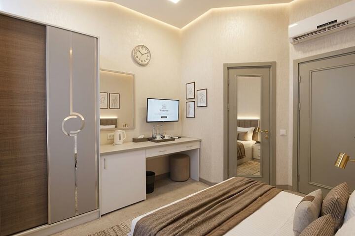 Room 14 of 75