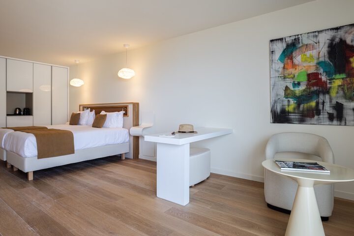 Room 17 of 60
