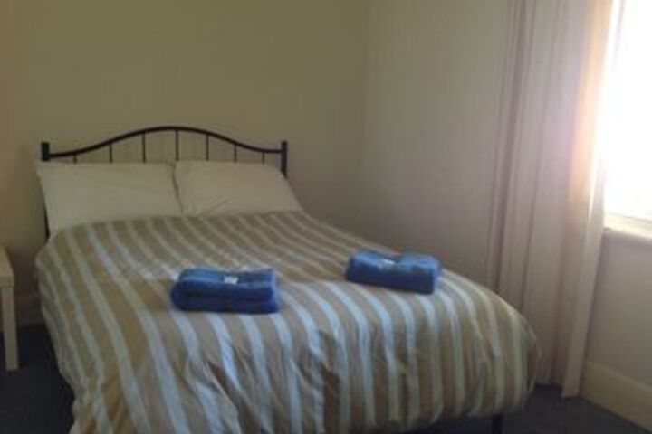 Room 11 of 20