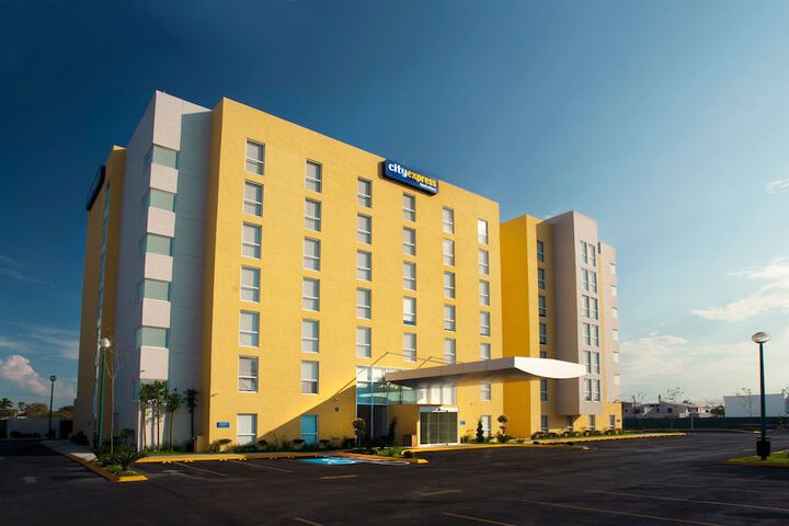 Hotel 65 of 67