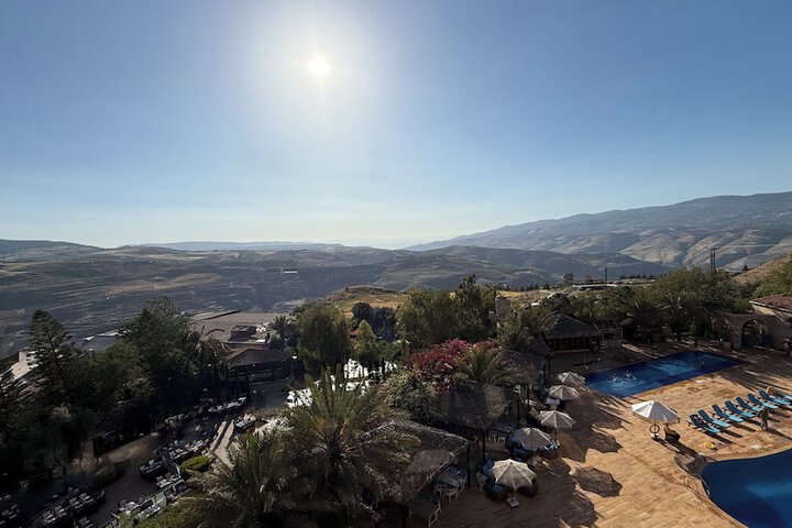 Pool 99 of 202