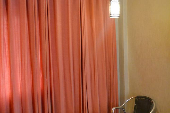 Room 28 of 75