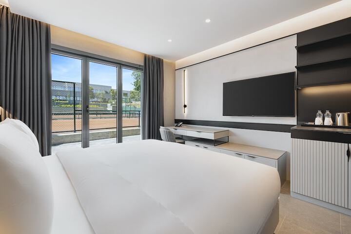 Room 7 of 89