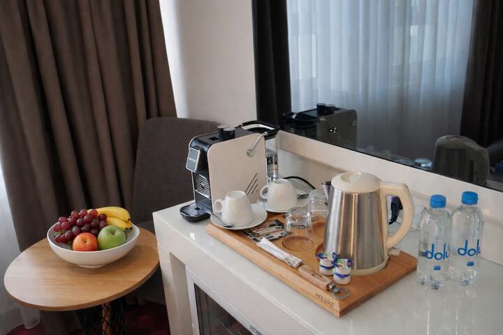 Room 32 of 54