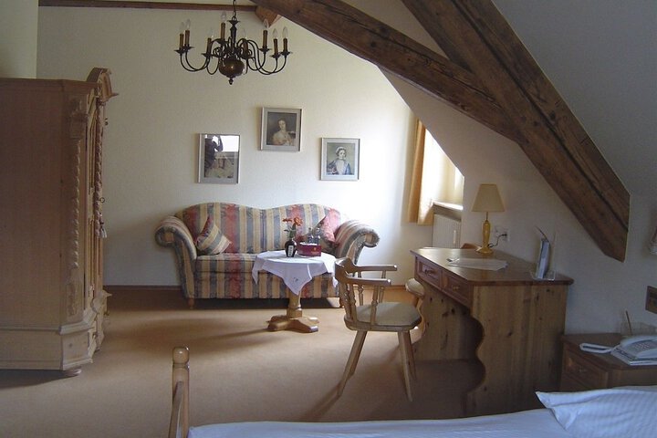 Room 15 of 41