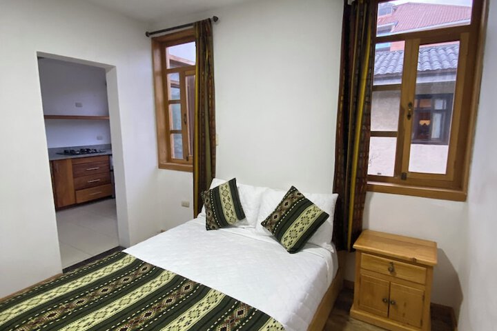 Room 11 of 35