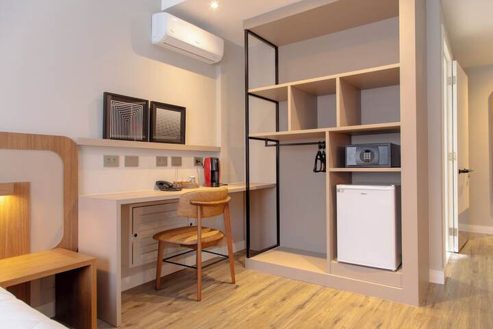 Room 37 of 92