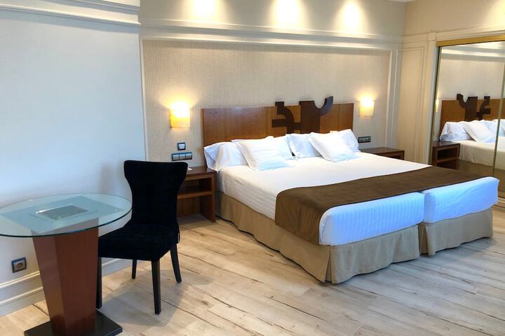 Room 9 of 44