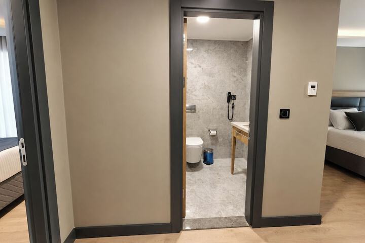 Room 18 of 72