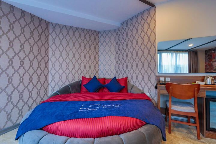 Room 15 of 84