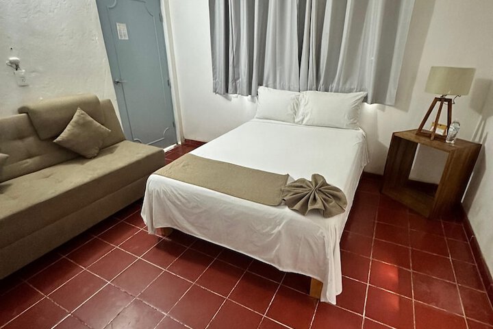 Room 7 of 26