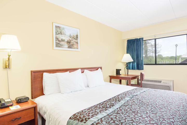 1 Double Bed (5 of 10)