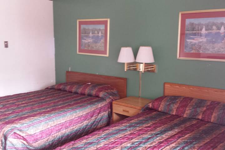 Room 3 of 34