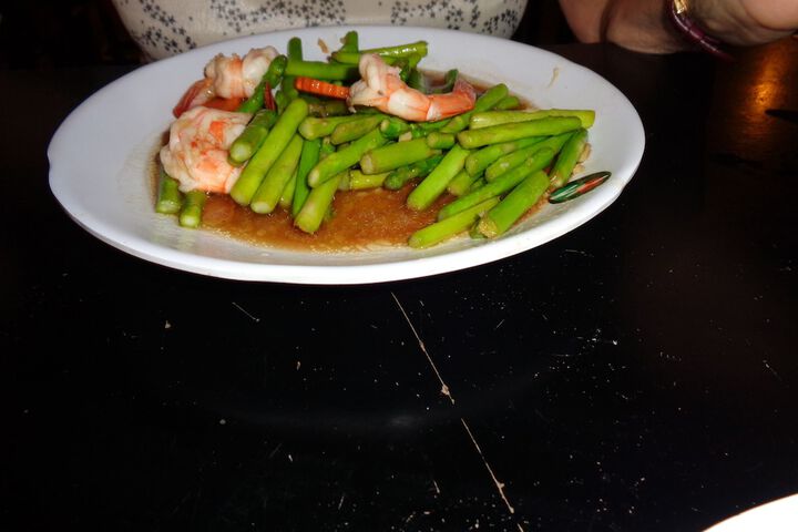 Dining 35 of 53