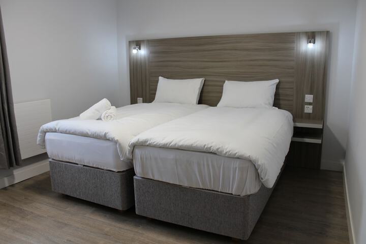Room 5 of 19