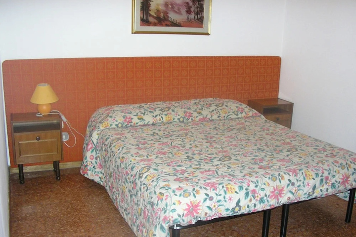 Room 3 of 10