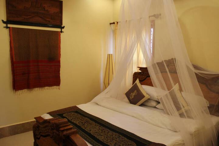 Room 16 of 71