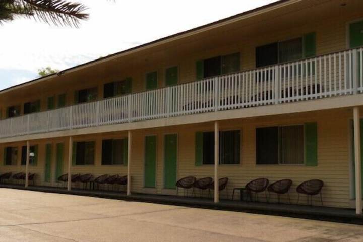 Hotel 56 of 57