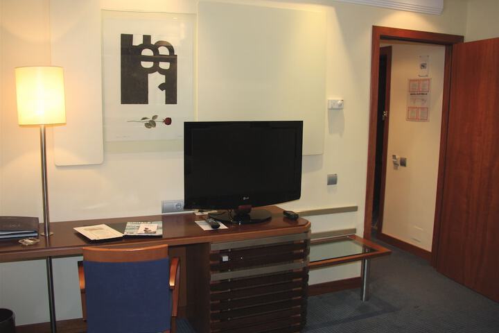 Room 19 of 44